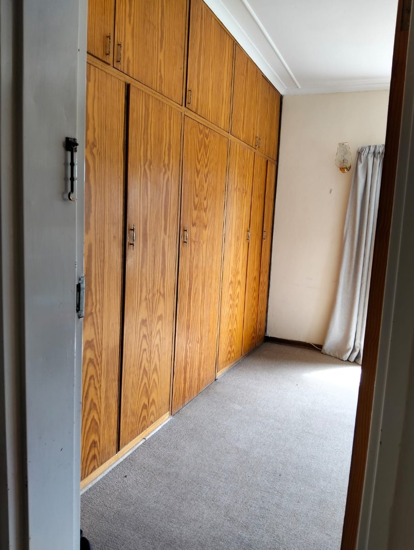 6 Bedroom Property for Sale in Colesberg Northern Cape